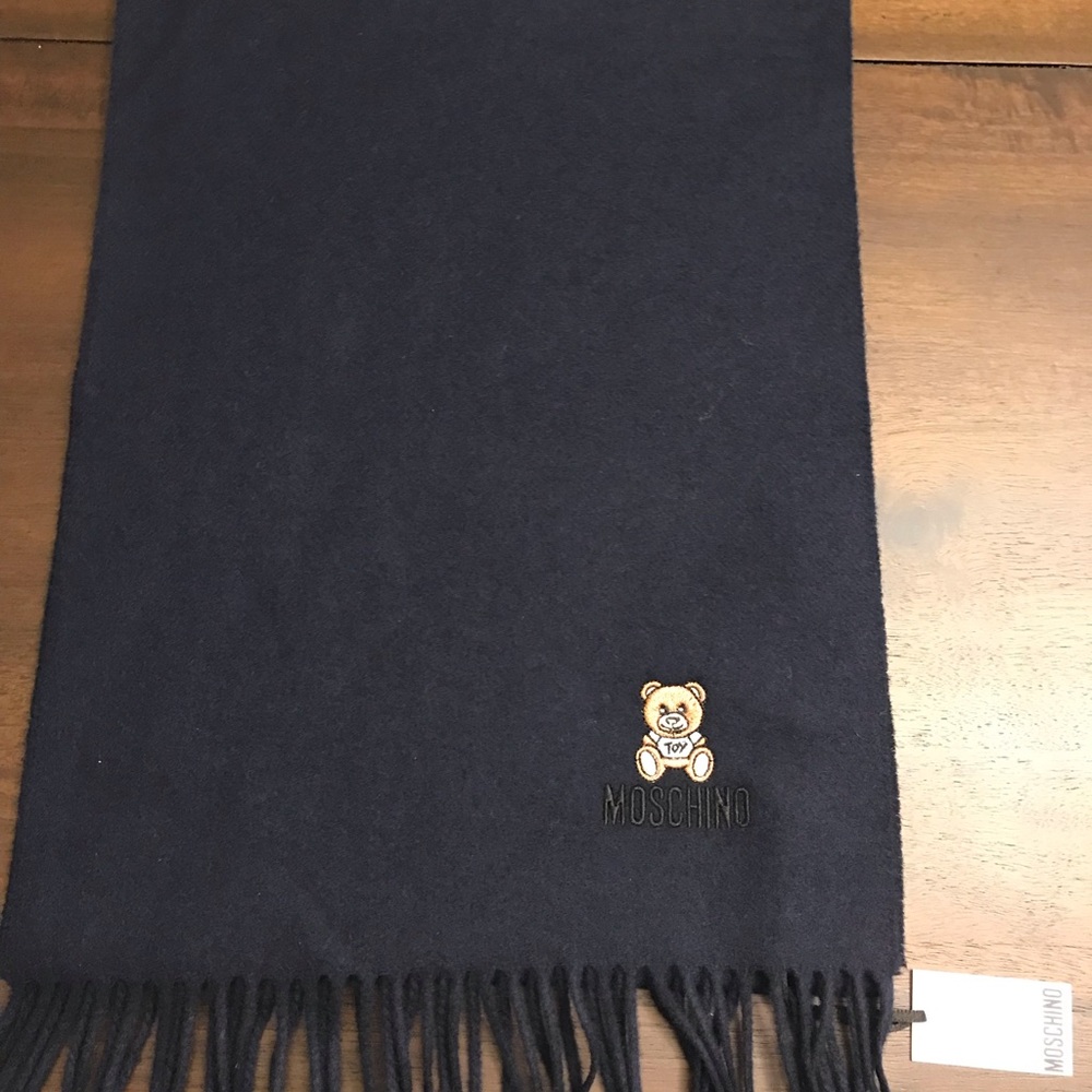 ❤️last 1❤️Moschino Merino Wool Scarf - Picture 2 of 5